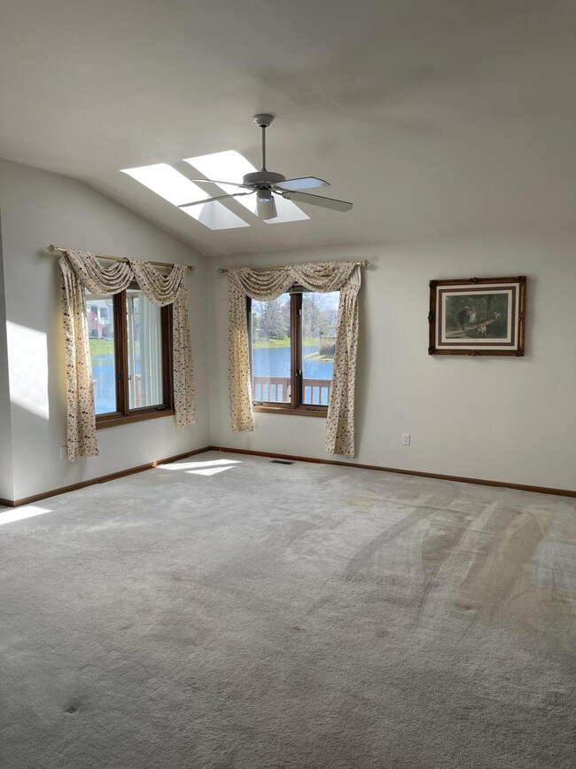 611 W 94th Ct, Crown Point, IN 46307 - photo 5