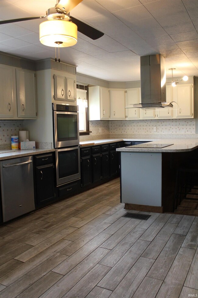 727 E Walnut St, Portland, IN 47371 - photo 5