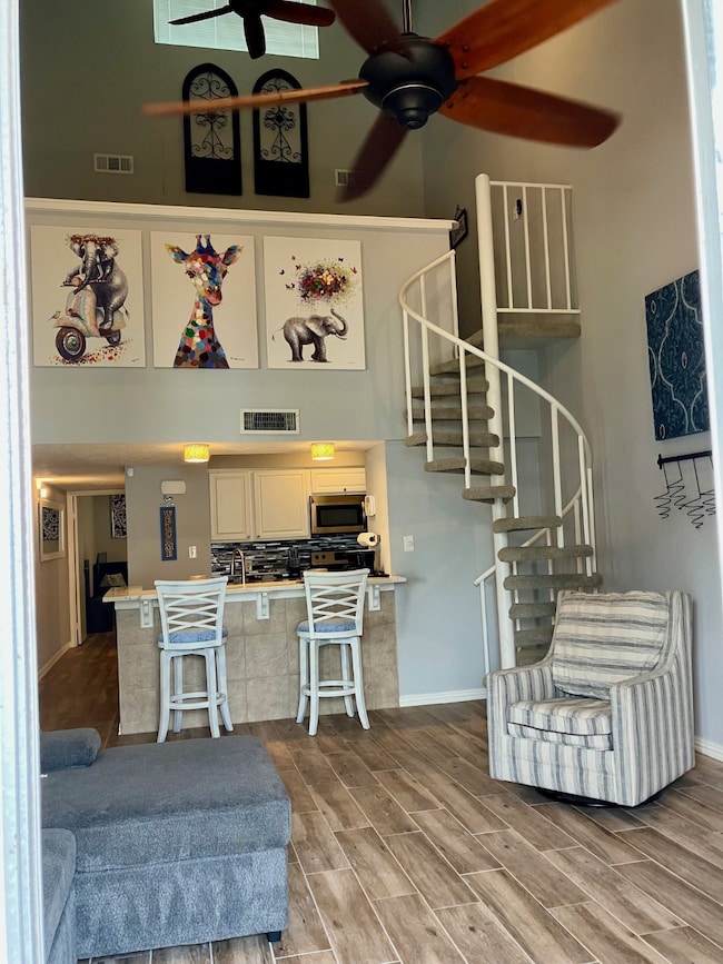 12500 Melville Dr unit 233D, Montgomery, TX 77356 - photo 3