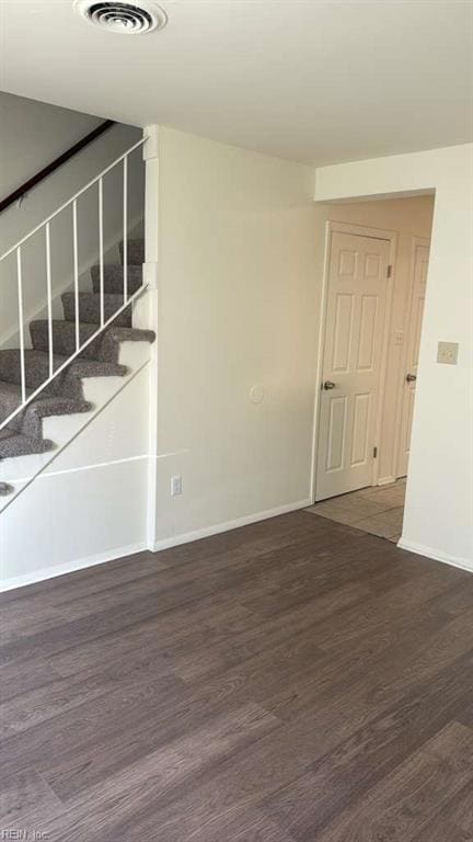 1560 Darren Cir, Portsmouth, VA 23701 - photo 3