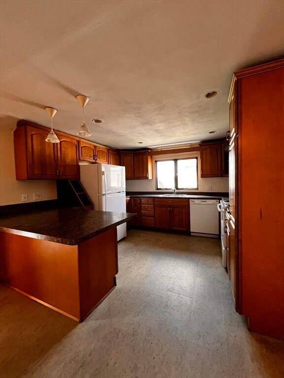30 Baker St unit n/a, Belmont, MA 02478 - photo 4