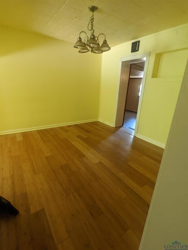 605 Leota St, Longview, TX 75601 - photo 5