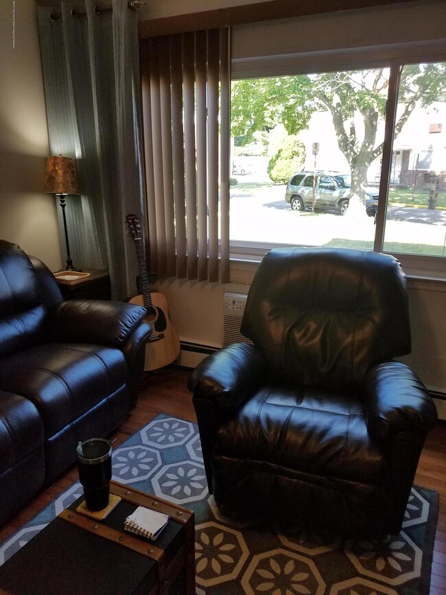 18A Juniper Ln, Eatontown, NJ 07724 - photo 5