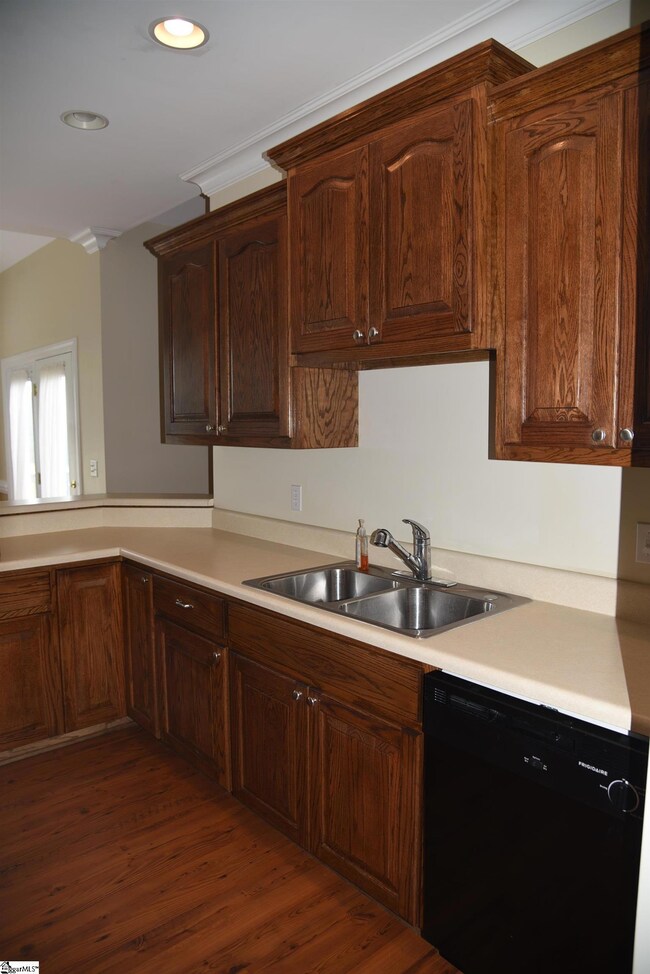 3965 N Highway 101, Greer, SC 29651 - photo 5