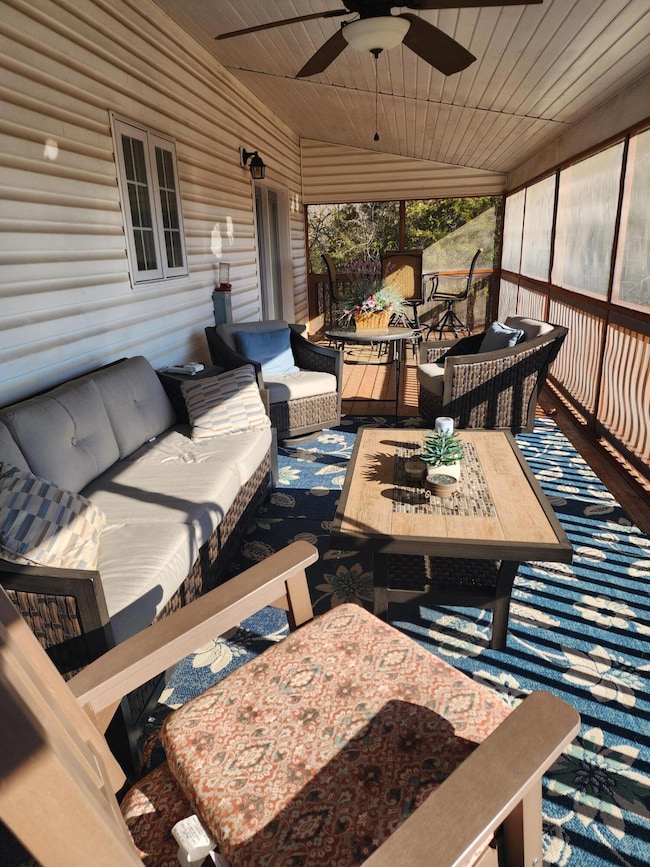 SCREENED PORCH