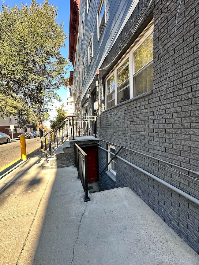 552 38th St unit 3, Union City, NJ 07087 - photo 3