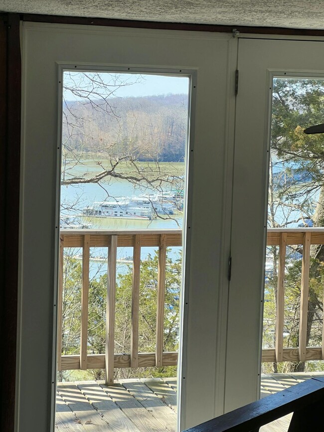 1023 Harbor Springs Rd, Jamestown, KY 42629 - photo 3