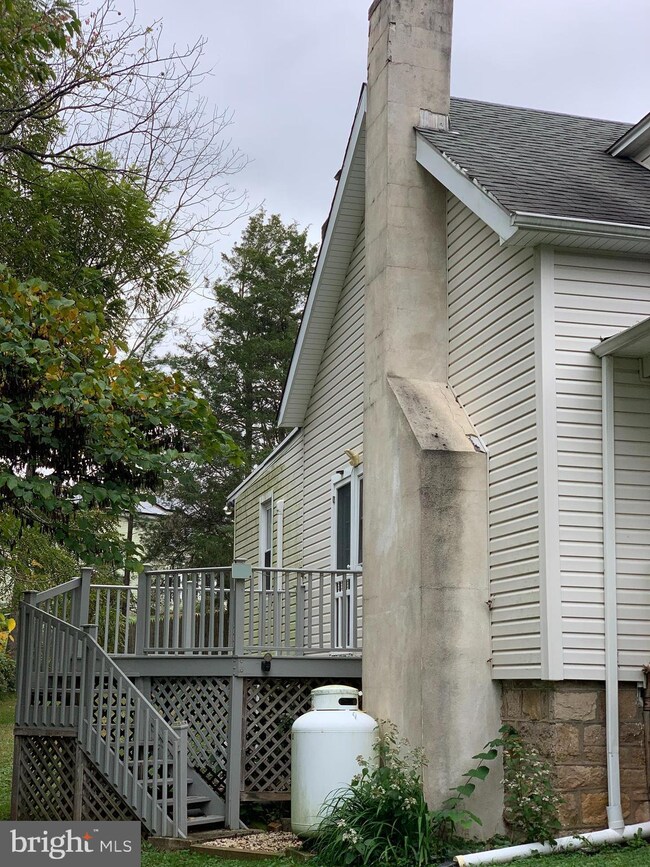 271 E Butler Ave, Doylestown, PA 18901 - photo 6