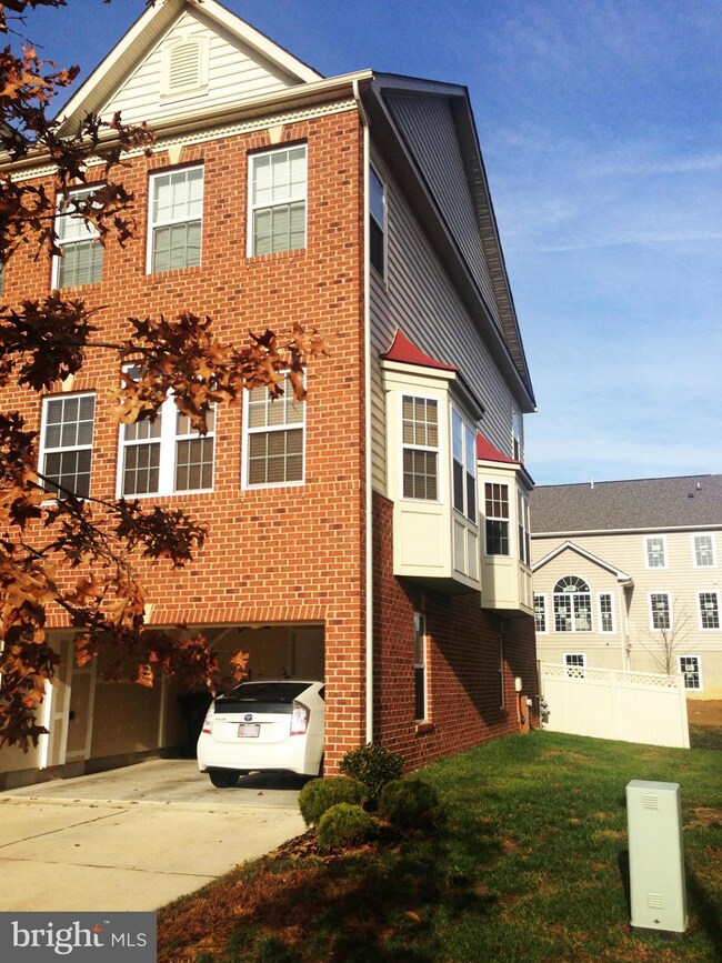 2109 Congresbury Place, Upper Marlboro, MD 20774 - photo 2