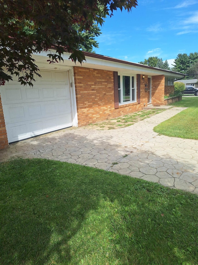 190 Melanie Blvd, Imlay City, MI 48444 - photo 2