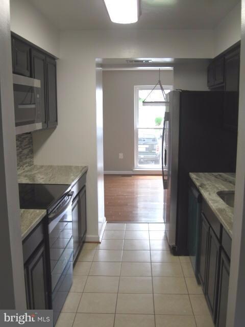 9037 Continental Place, Hyattsville, MD 20785 - photo 4