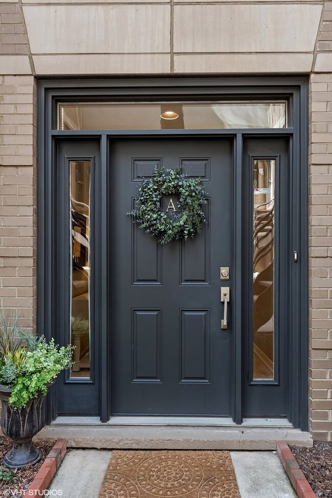 927 W Wrightwood Ave unit A, Chicago, IL 60614 - photo 3