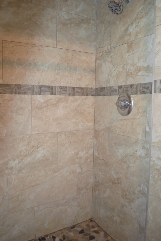 7938 Yellow Pine Dr, Houston, TX 77040 - photo 7