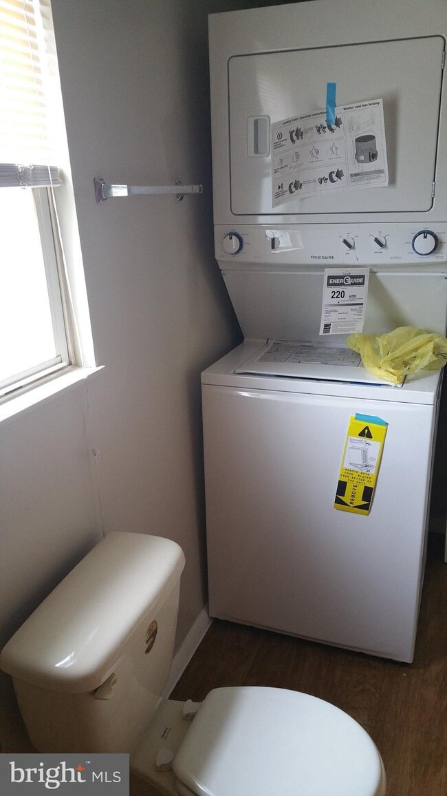 4801 Holder Ave unit 2ND FLOOR, Baltimore, MD 21214 - photo 3