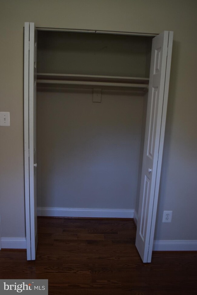 508 Hill Rd, Hyattsville, MD 20785 - photo 4