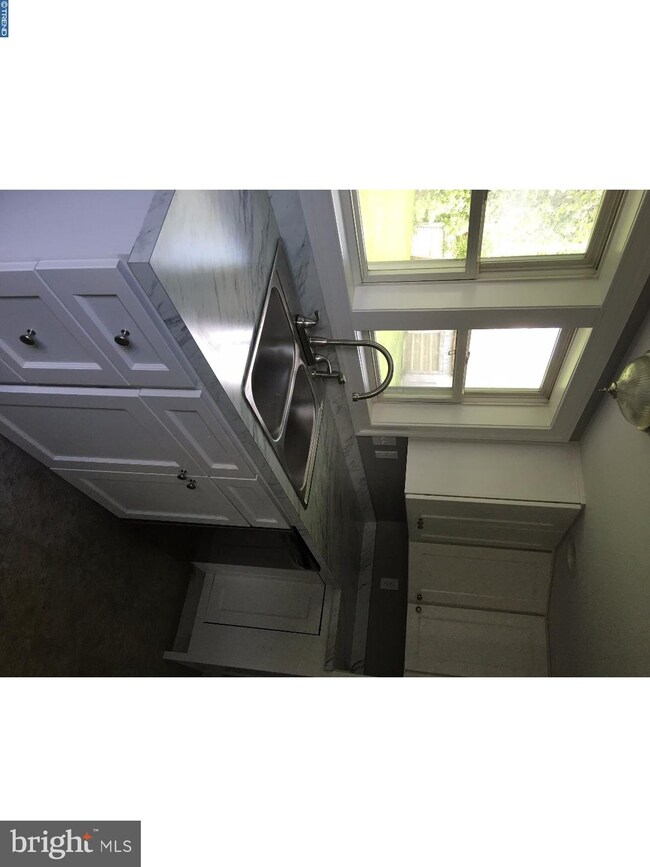 304 S West St, Harrington, DE 19952 - photo 3