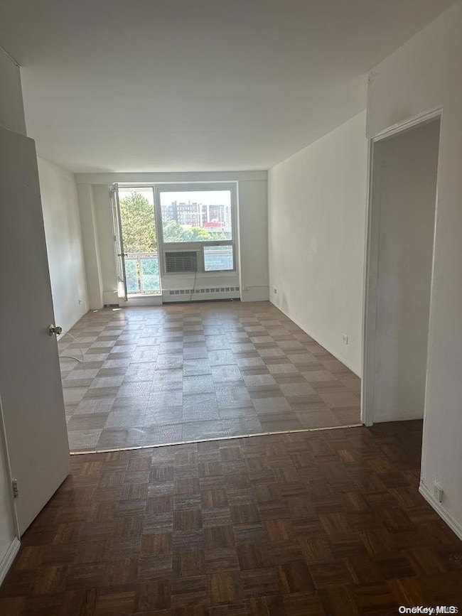 Park City 3&4 Apartments unit 4M, Rego Park, NY 11374 - photo 3