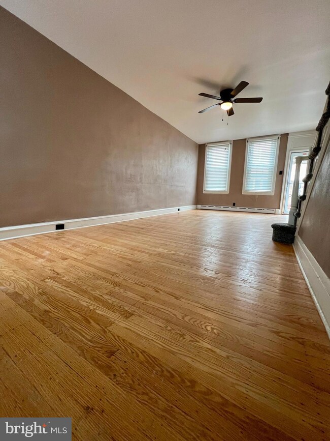 2755 Plum St, Philadelphia, PA 19137 - photo 5