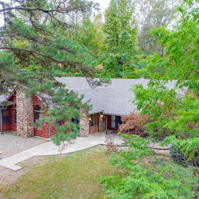 114 Lucian Sorrel Rd, Broken Bow, OK 74728 - photo 2