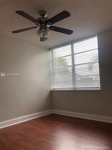 unlisted-address, Davie, FL 33324 - photo 7