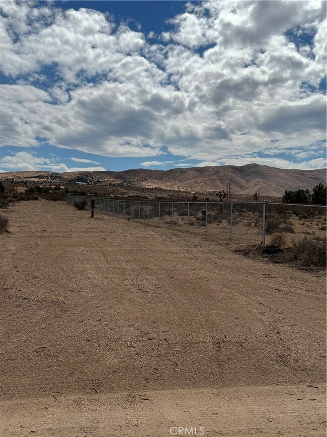 0 Apn 308021211 unit CV25195211, Apple Valley, CA 92308 - photo 5