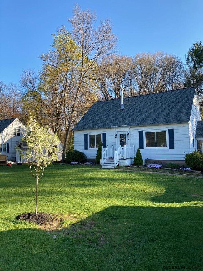 6 Droms Rd Extension, Schenectady, NY 12302 - photo 2