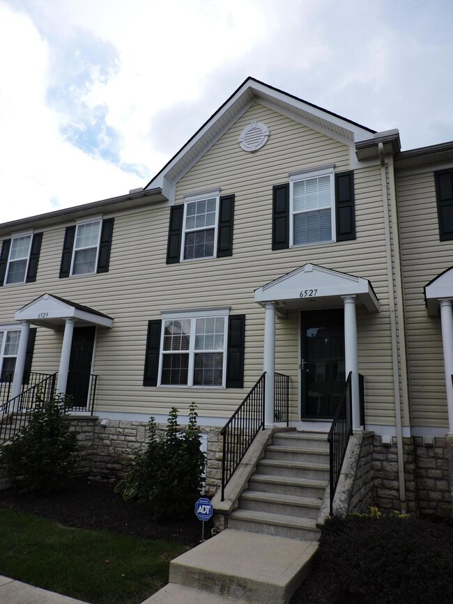 6527 Crab Apple Dr, Canal Winchester, OH 43110 - photo 3