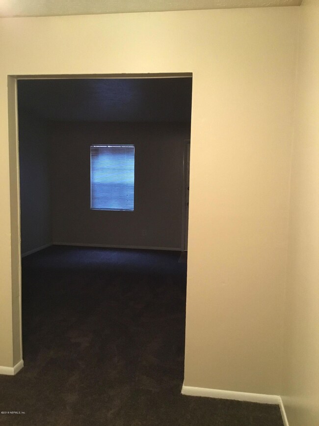 2125 Hyde Park Rd unit 19, Jacksonville, FL 32210 - photo 6