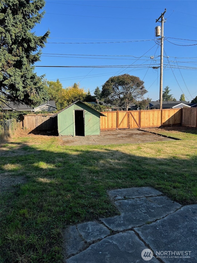 915 E 52nd St, Tacoma, WA 98404 - photo 3