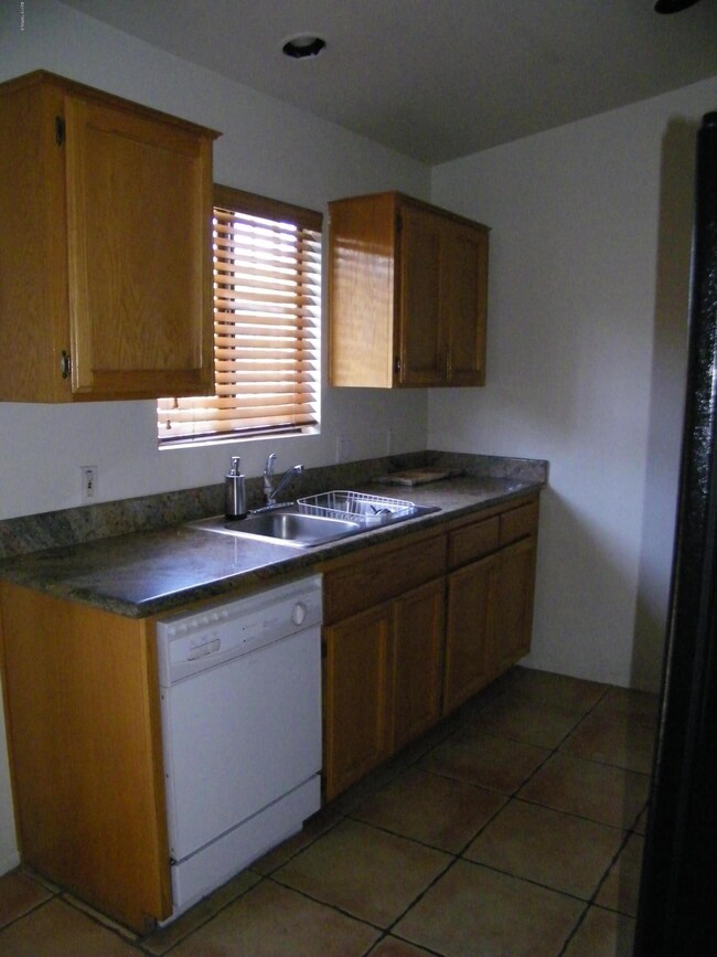 2328 E 6th St, Tucson, AZ 85719 - photo 4