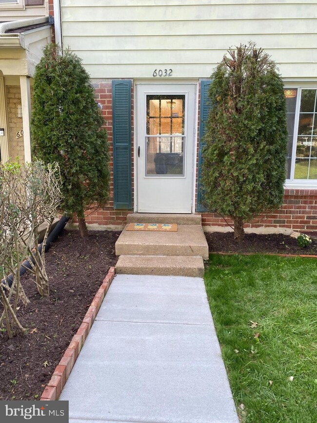 6032 Mardale Ln, Burke, VA 22015 - photo 2