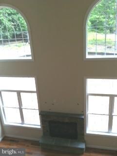 9120 Ridgely Dr, Lorton, VA 22079 - photo 4