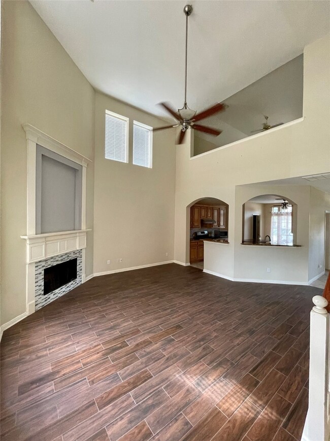 17307 Eden Falls Cir, Houston, TX 77095 - photo 5