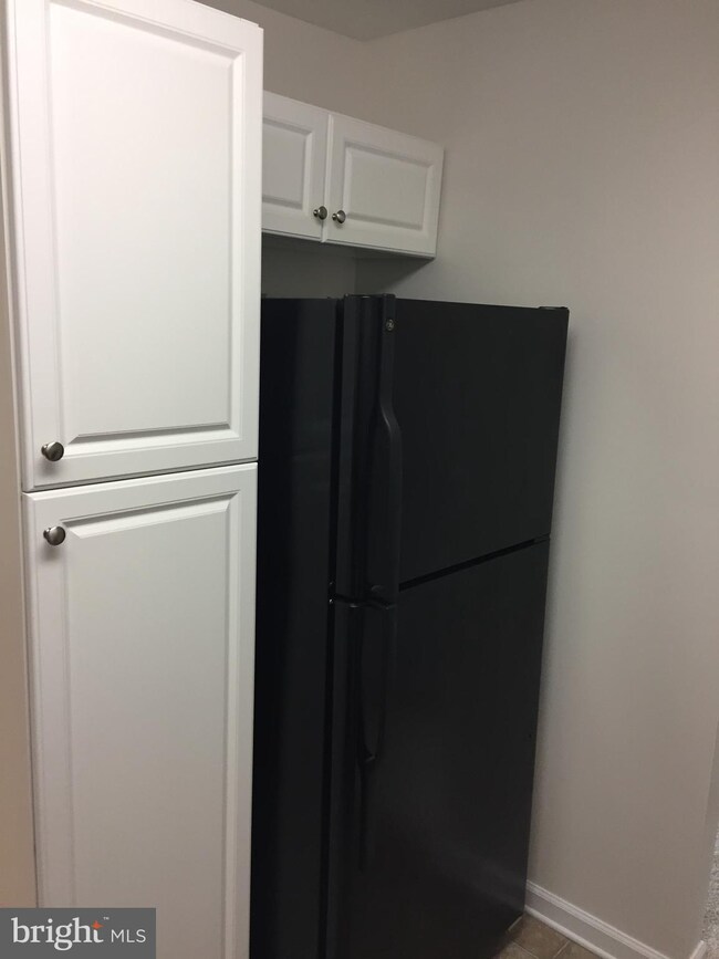 3242 Gleneagles Dr, Silver Spring, MD 20906 - photo 5