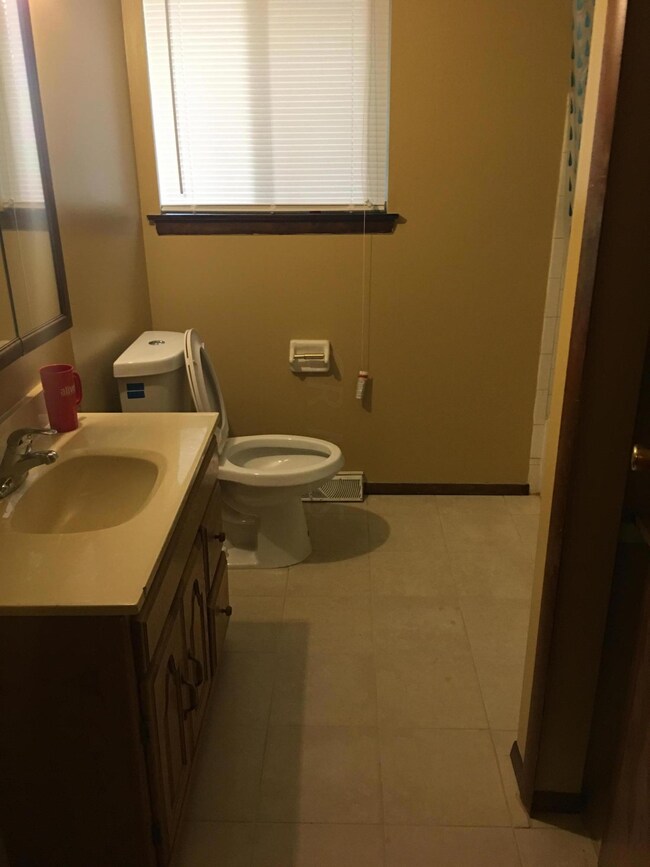 4440 Collingdale Rd, Columbus, OH 43231 - photo 3