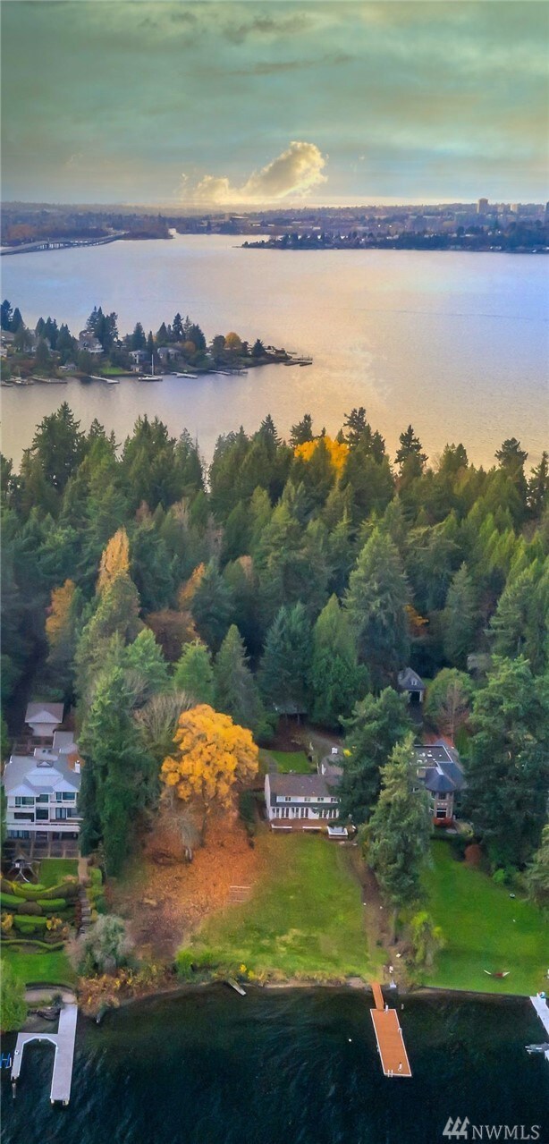 38 Hunts Point Rd, Hunts Point, WA 98004 - photo 4