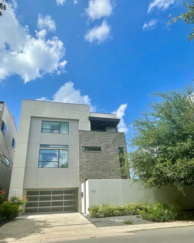 1922 Fairview Ave, Houston, TX 77019 - photo 3