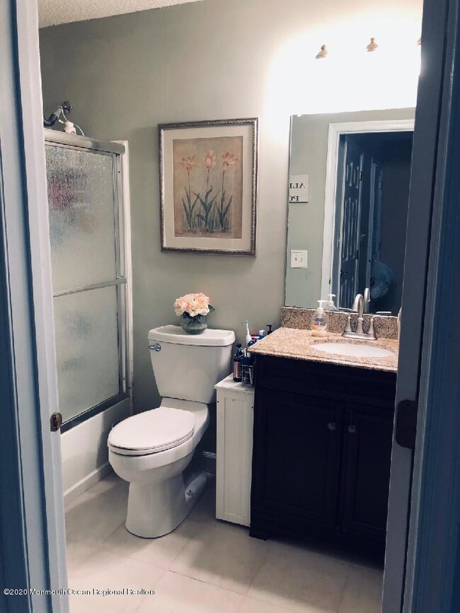 28 Phoenix Ct, Tinton Falls, NJ 07712 - photo 7