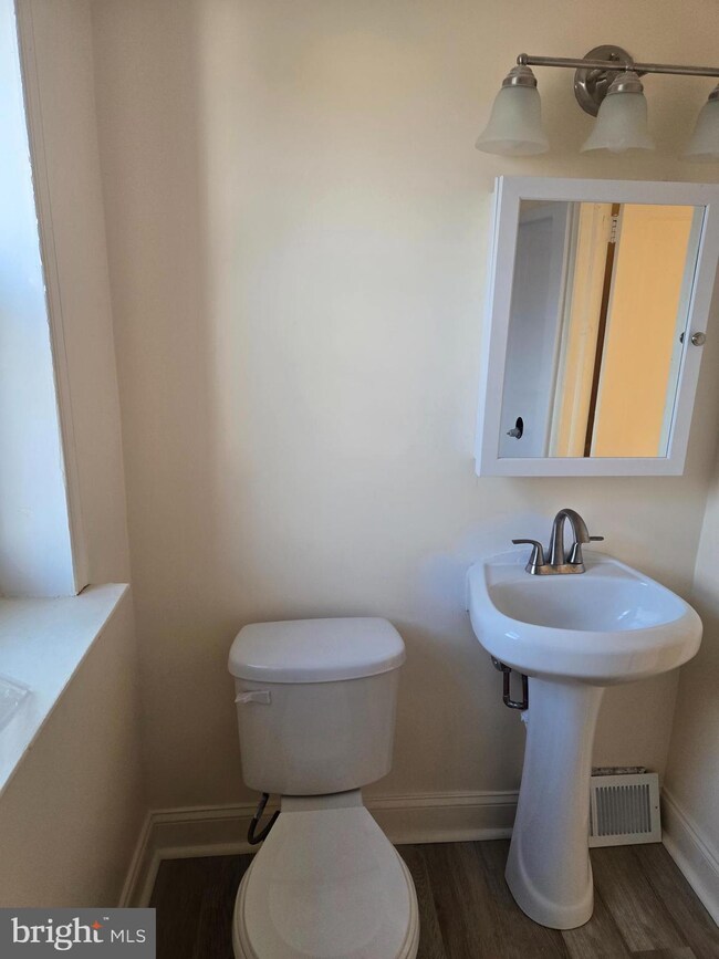 1000 Springfield Rd, Darby, PA 19023 - photo 7