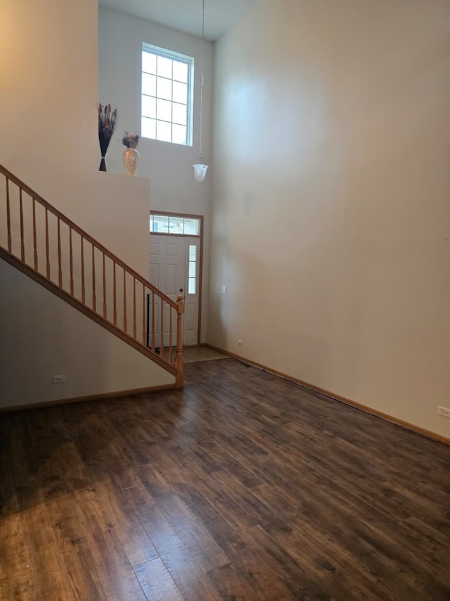 549 S Jade Ln unit 1205, Round Lake, IL 60073 - photo 3