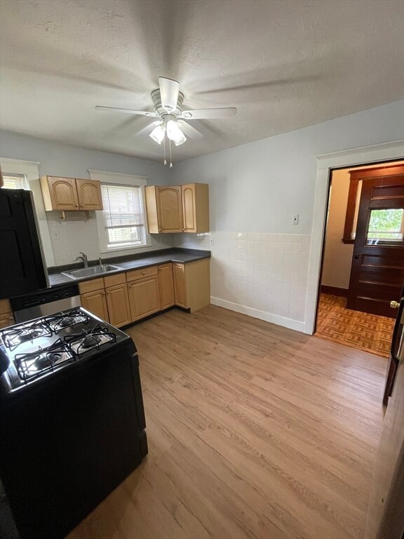 72 Nonantum St unit 2, Brighton, MA 02135 - photo 3