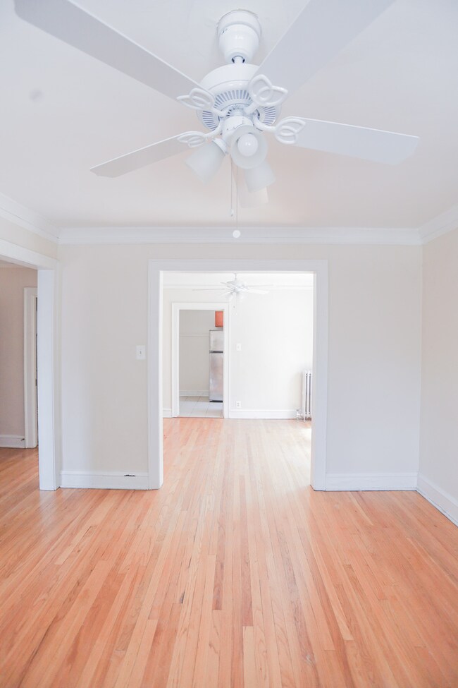 4811 N Bell Ave unit 3S, Chicago, IL 60625 - photo 4