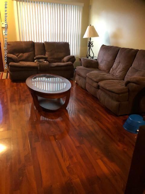 223 Skyline Dr, Staten Island, NY 10304 - photo 4