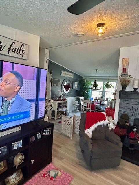 356 Lakeshore Dr, Burnside, KY 42519 - photo 6