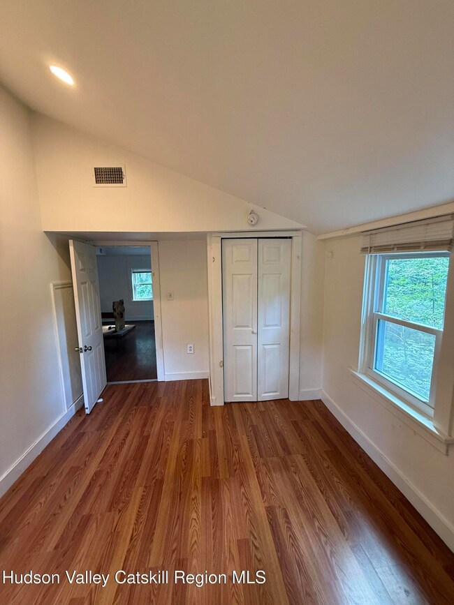 123 Queens Hwy unit 2, Kerhonkson, NY 12446 - photo 6