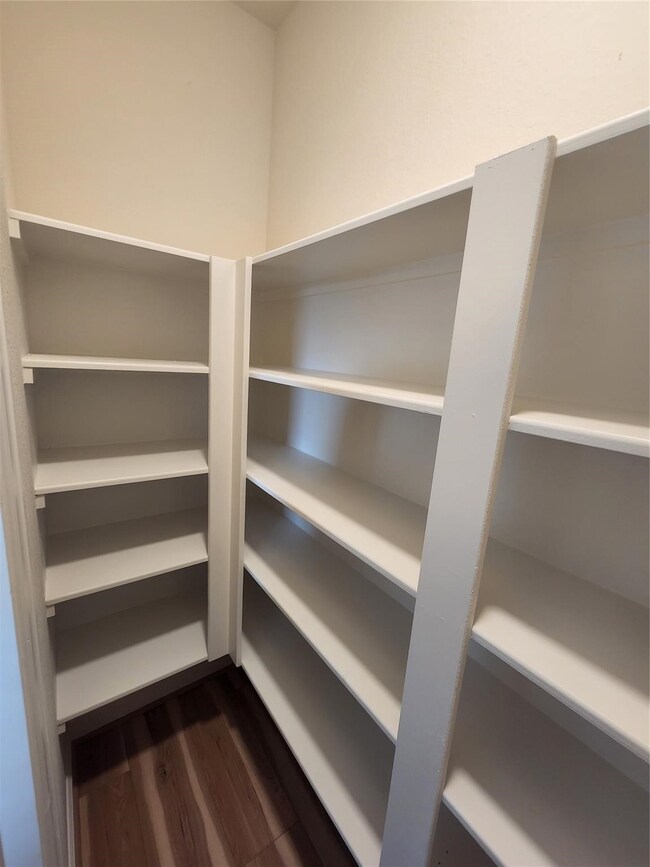 1605 La Delle St, Wharton, TX 77488 - photo 6