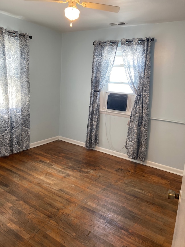 126 1/2 N 7th St, Cannelton, IN 47520 - photo 5