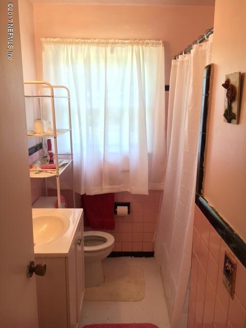 6305 Autlan Dr, Jacksonville, FL 32210 - photo 4