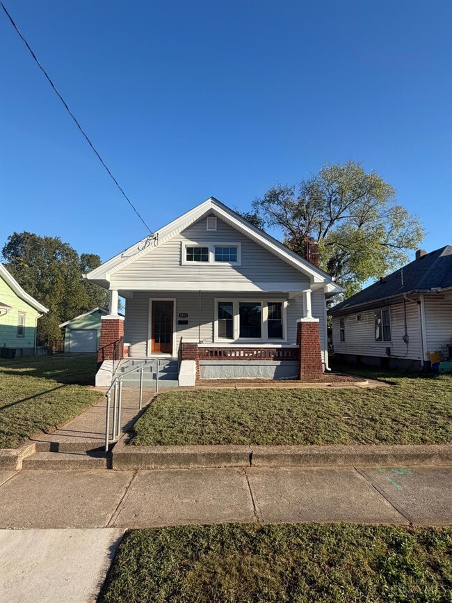 1019 Kunz Ave, Middletown, OH 45044 - photo 2