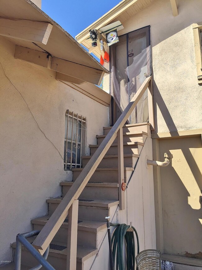 Separate Entrance to Back Room